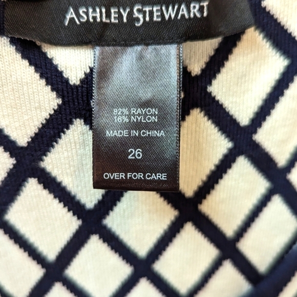 Ashley Stewart Navy/Cream Geometric Tealength Plus Size Sweater Dress (26) - Picture 3 of 3